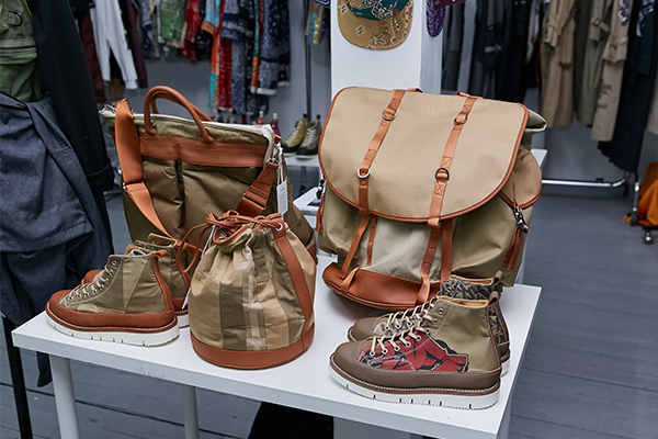 Children of the discordance-img03